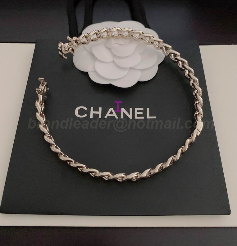 Chanel Necklaces 453